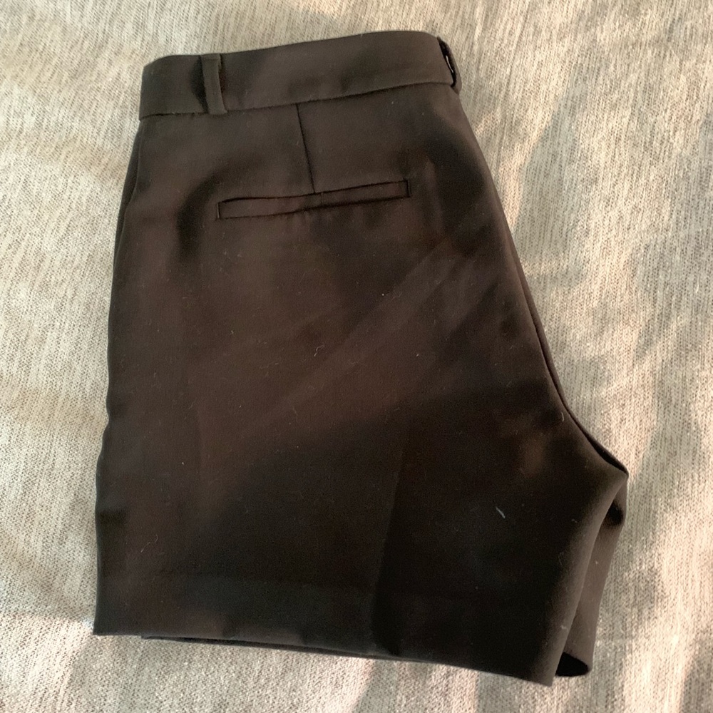 Shorts - Picture 6 of 7